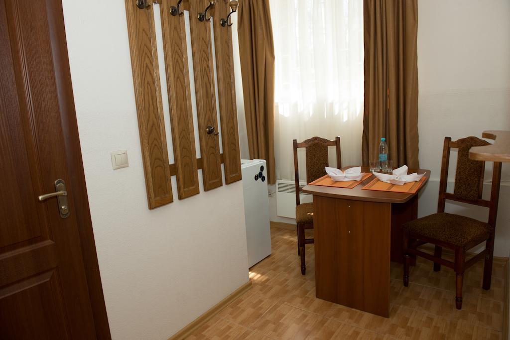 Hotel Acorn Irpin Chambre photo
