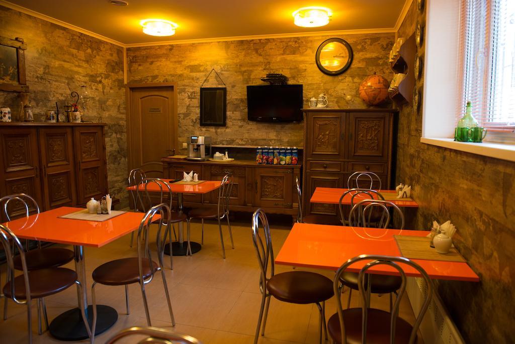 Hotel Acorn Irpin Extérieur photo