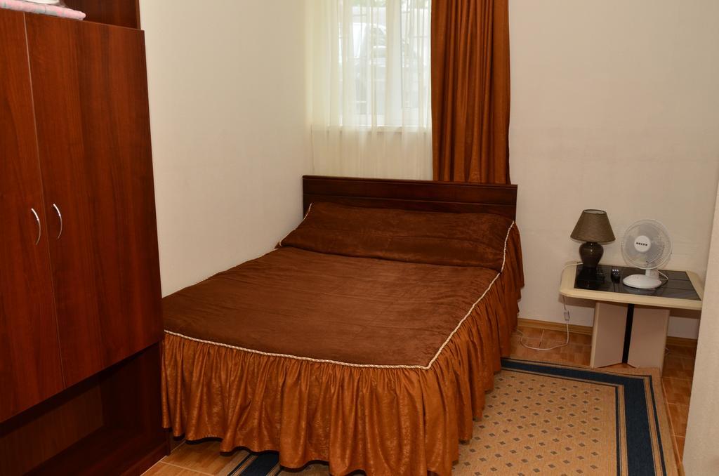 Hotel Acorn Irpin Extérieur photo