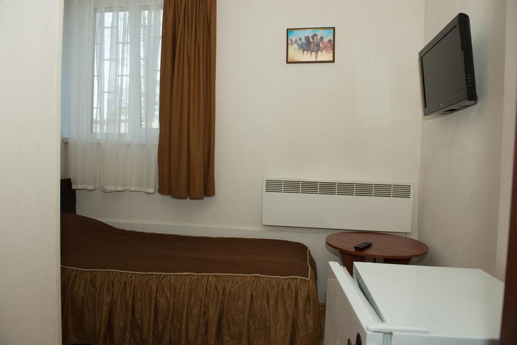 Hotel Acorn Irpin Extérieur photo